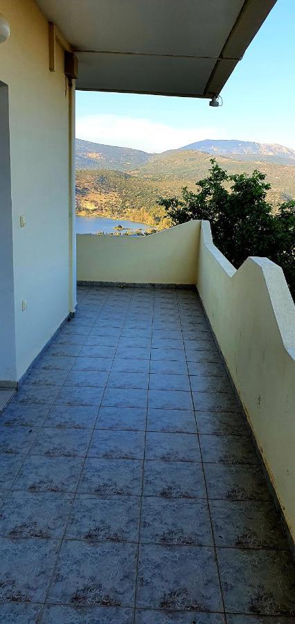 Darya Apartments Argostolion Exterior foto